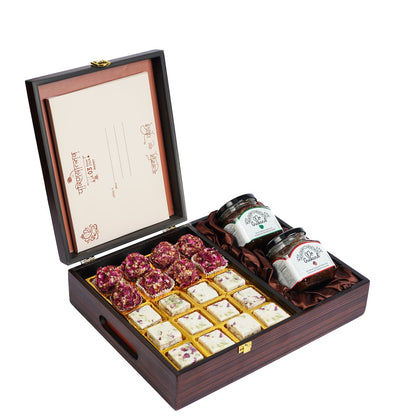 Wedding Box with 2 Jars